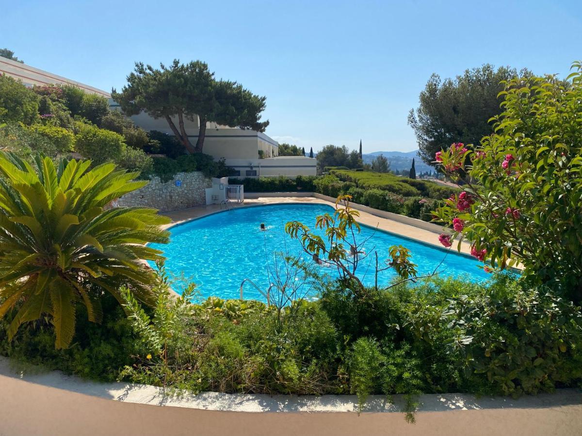 Superbe T2 44M2 - Grande Terrasse Vue Mer Panoramique Exceptionnelle Piscine - Parking Бандоль Экстерьер фото