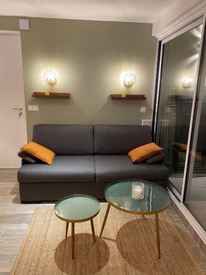 Superbe T2 44M2 - Grande Terrasse Vue Mer Panoramique Exceptionnelle Piscine - Parking Бандоль Экстерьер фото
